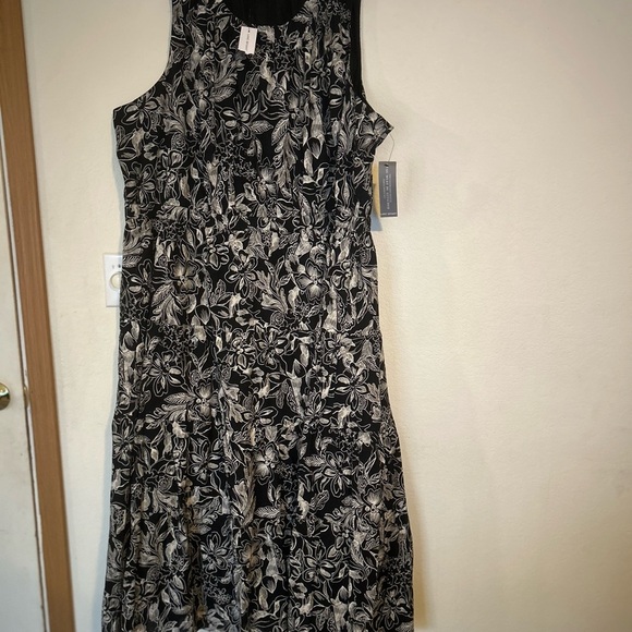 NWT Lane Bryant Black Shirred Scoop-Neck Tiered Maxi Dress Size 28 plus size - Picture 8 of 13